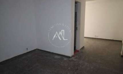Excelente sala comercial no Centro do Rio, com piso em granito e extremamente espaçosa!!