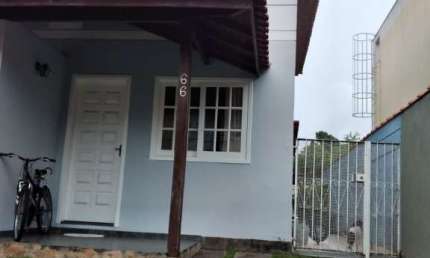 Sobrado em Condomínio Fechado 4 dormitórios sendo uma 1 Suíte 2 vagas Lazer Completo