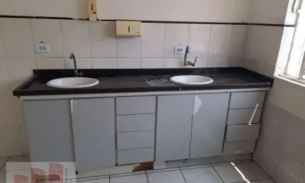 Ponto comercial para alugar na Avenida Antônio Piranga, 112, Centro, Diadema