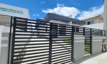 Casa com 2 quartos à venda na Rua Domingos Barbosa, Forquilhas, São José