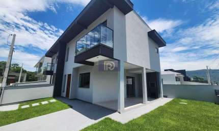 Casa com 3 quartos à venda na Servidão Albertina Clausen, Forquilhas, São José