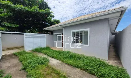 Casa linear em Rio das Ostras no Praia Mar, 3 quartos