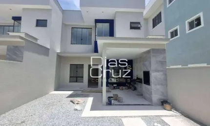 Casa com 3 quartos à venda, 135 m² por R$ 790.000 - Costazul - Rio das Ostras/RJ