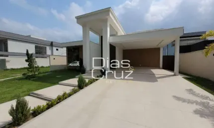 Casa no Viverde 2 com 4 suítes, área gourmet completa com piscina, sauna e churrasqueira!