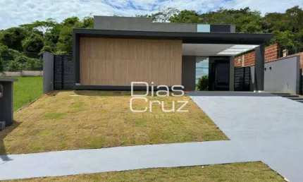 Casa com 3 quartos à venda, 182 m² por R$ 1.400.000 - Alphaville - Rio das Ostras/RJ