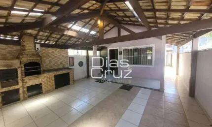 Duplex independente com 2 suites em Rio das Ostras!