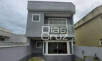 Casa à venda no bairro Extensão Serramar - Rio das Ostras/ 2 Quartos