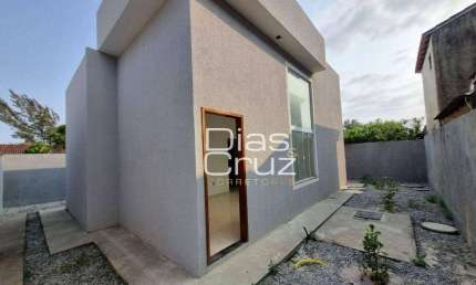 Excelente casa linear no Terra Firme em Rio das Ostras, 2 quartos