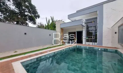 Casa linear com piscina em Rio das Ostras, 3 quartos