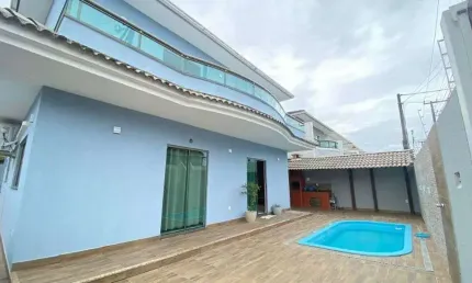 Casa espetacular de 4 quartos, sendo 3 suítes no bairro Recreio em Rio das Ostras