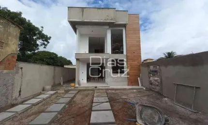 Casa com 3 quartos à venda, 165 m² por R$ 900.000 - Terra Firme - Rio das Ostras/RJ