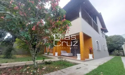 Casa com 5 quartos à venda, 208 m² por R$ 900.000 - Centro - Rio das Ostras/RJ