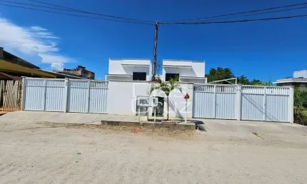Casa na primeira quadra com 2 quartos à venda, enseada das gaivotas - rio das ostras/rj