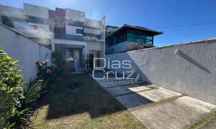 Casa com 3 dormitórios para alugar, 100 m² por R$ 3.800,01/mês - Recreio - Rio das Ostras/RJ