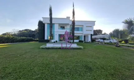Linda casa a venda no condomínio anhangava em quatro barras