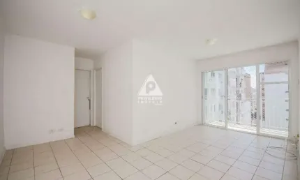 Apartamento 2 quartos sala com varanda infraestrutura total centro.