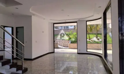 Casa triplex em condomínio, 3 suítes, piscina, área gourmet, infra-estrutura total, vaga 4 carros freguesia