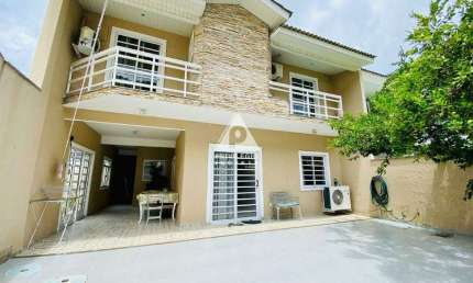 Casa triplex, 6 quartos , 2 suítes , 2 vagas Pechincha