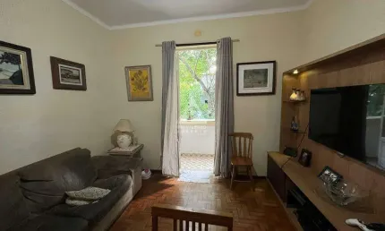 Privilegio vende excelente apartamento coladinho na praça afonso pena rua sem saída com segurança 24 horas arborizada prédio colonial sem elevador .