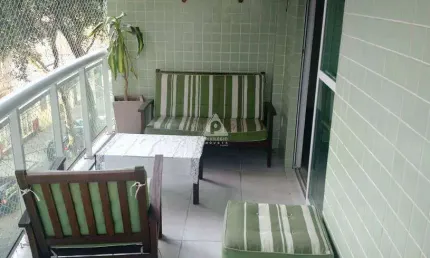 Apartamento à venda com 3 quartos, de frente com varandão, próximo ao shopping tijuca, à praça varnhagen e ao metrô