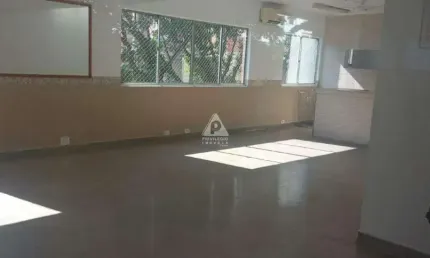 Apartamento 2 quartos, em excelente localização, no condominio tijolinho