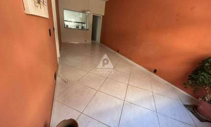 Apartamento à venda de 3 quartos com dependência e vaga na escritura na Tijuca