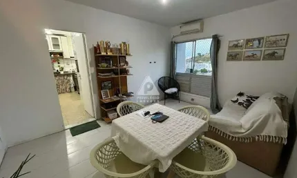 Apartamento 2 quartos, com dependência e vaga a venda.