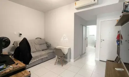 Apartamento reformado de 1 quarto à venda na tijuca, próximo do metrô uruguai