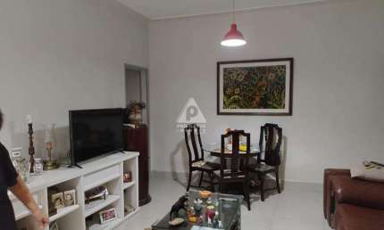 Oportunidade! Apartamento à venda com 3 quartos (1 suíte), 2 banheiros - Rio Comprido