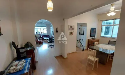 Apartamento 3 quartos, vaga escriturada e portaria 24 horas colado na saens pena.