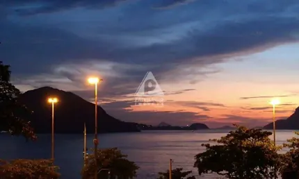 Espetacular apartamento com vista para praia de icaraí, 3 quartos, suíte com hidromassagem, cozinha com armários planejados, 1 vaga na escritura