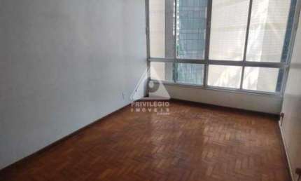 Sala quarto com dependência e vaga na escritura no Centro do Rio