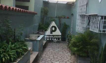 Casa vila 1 quatro terraco varanda bem localizada Penha