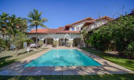Casa Duplex 4 quartos 4 suítes 5 vagas infra privativa deslumbrante Barra da Tijuca oportunidade!