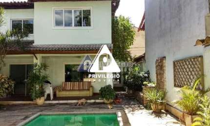 Casa de rua à venda, 4 quartos, 1 suíte, 2 vagas, Taquara - RIO DE JANEIRO/RJ