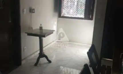 Imóvel de 120m² com 2 quartos e dependência completa, recém reformado