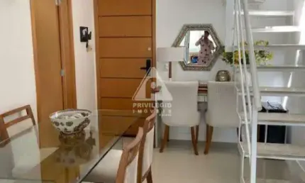 Linda cobertura duplex com 3 quartos no cond maui - pontal oceânico