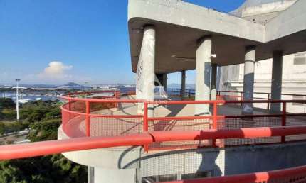 Cobertura Residencial/Comercial de 472m² com vista espetacular para a Baía de Guanabara.
