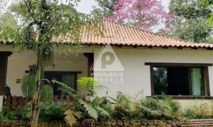 Chácara à venda, 3 quartos, 1 suíte, Centro - Mendes/RJ