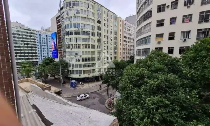 Excelente apto 1 por andar sala 3 quartos reformado