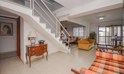 Cobertura 3 quartos, 1 suíte, 2 banheiros, 1 vaga - 118 m² - humaitá