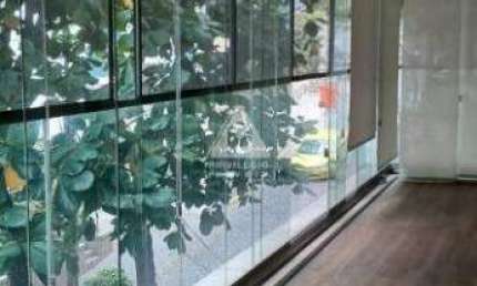 Apartamento 123 m², 3 quartos, 1 suíte, closet, 2 vagas de garagem na escritura no Leblon.