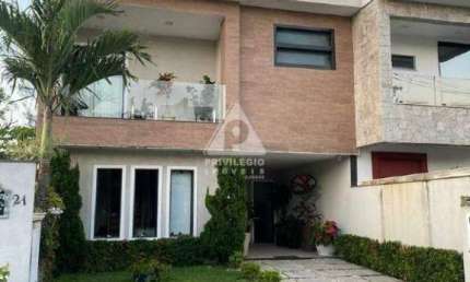 Casa 4 quartos, 3 suítes, 3 vagas, Recreio dos Bandeirantes/RJ