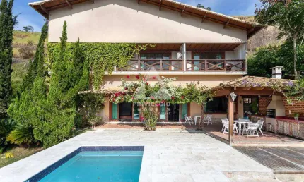 Casa em condomínio à venda, 3 quartos, 3 suítes, 3 vagas, moura brasil - três rios/rj