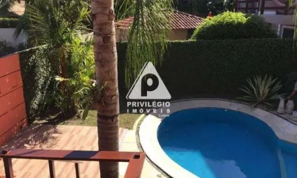 Casa em condomínio à venda, 4 quartos, 1 suíte, 3 vagas, piratininga - niterói/rj