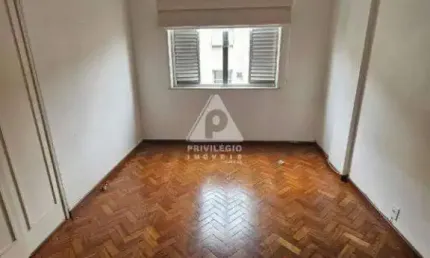 Apartamento a venda, dois quartos com vaga na escritura