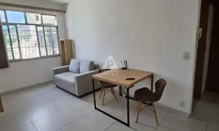 Apartamento na av. herinque valadares (praça da cruz vermelha). imóvel reformado, localaizado em andar alto e silencioso.