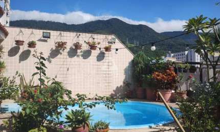 Excelente cobertura duplex à venda, com piscina, em rua nobre ao lado do metrô