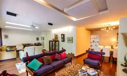 Apartamento exclusivo no leblon – quadra da praia, 2 suítes, vista mar!