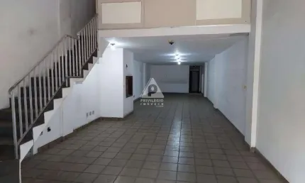 Galpão a venda, 3 pavimentos, 2 banheiros, 1 cozinha ampla, rio comprido-rj